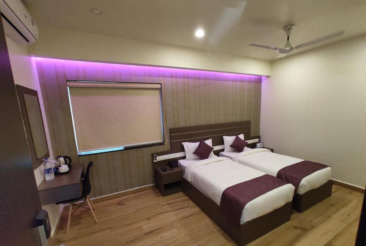 Lavender Infopark Kochi Hotel Luaran gambar